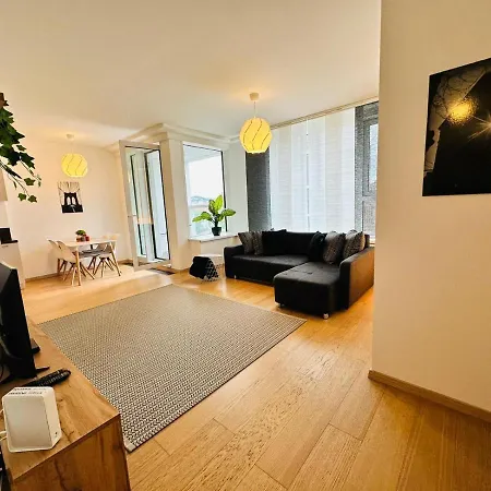 아파트 Apartments05 In New Building With Free Parking Panorama - Amazing View Close To Old Town 브라티슬라바